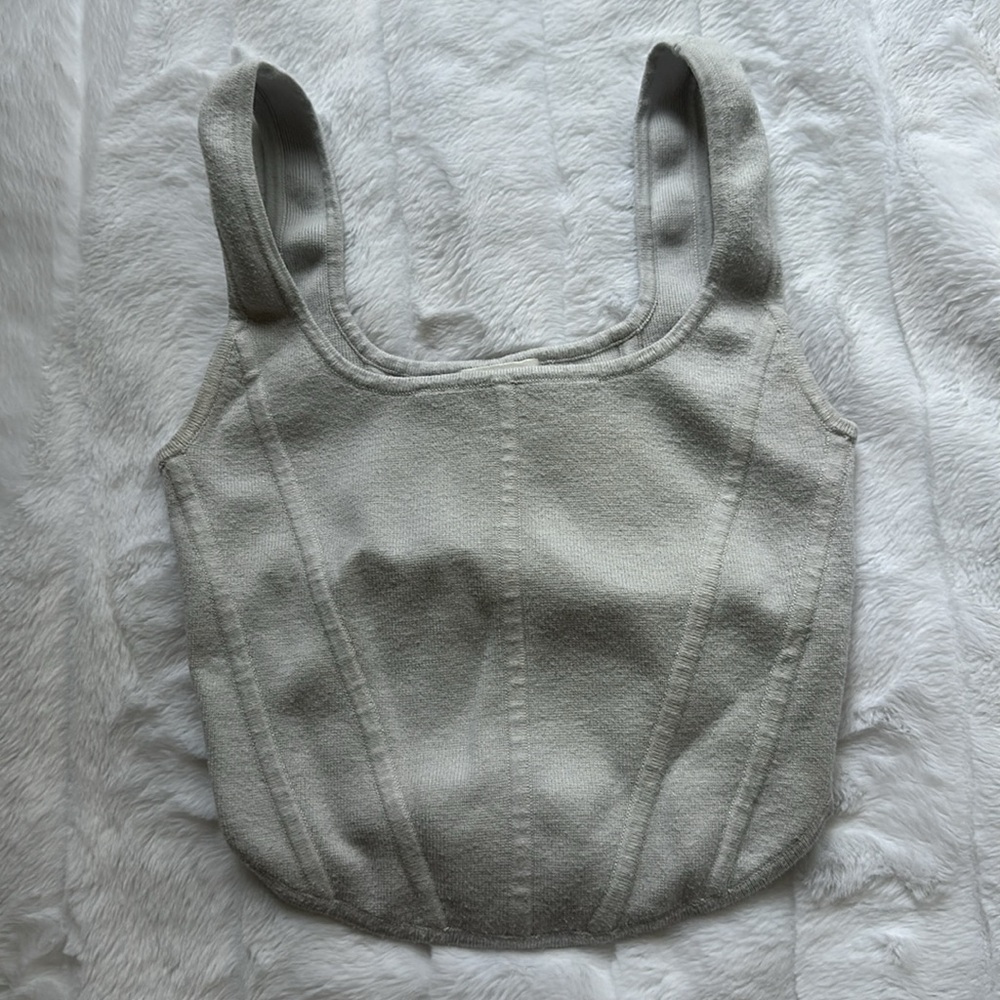 - Aritzia Babaton
Sculpt Knit Bustier Tank